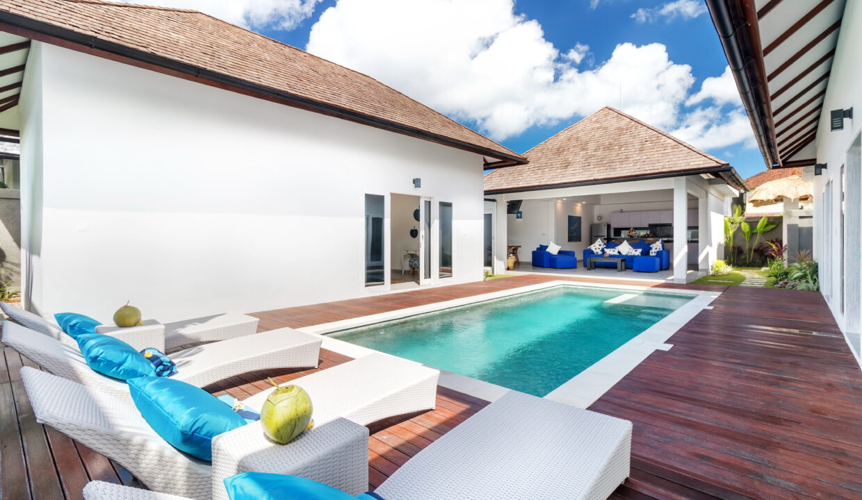 Hiburan 2 - Pool Daylight B