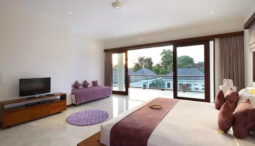 Villa-Istana-Putih-Canggu-Bali-16-870x500