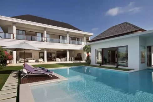 Villa-Istana-Putih-Canggu-Bali