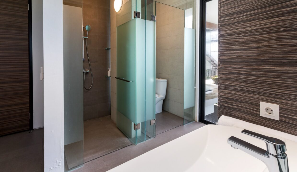 WhatsApp Image 2024-05-14 at 15.32.47 (17)