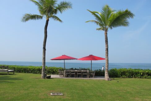 Villa Sound of The Sea - Beachfront Villa