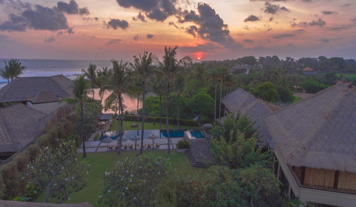 Villa Mary Canggu - Luxury Beachfront Villa (35)