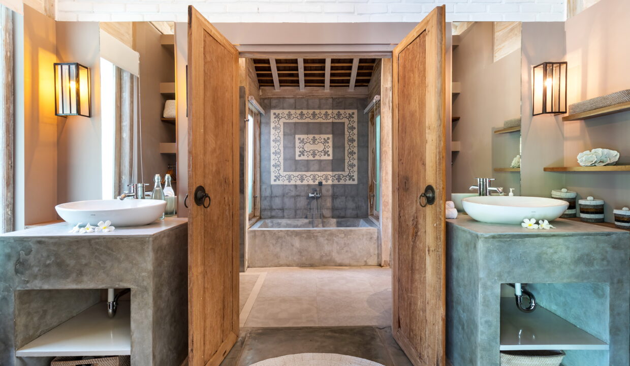 Little Mannao - Bathroom 1A